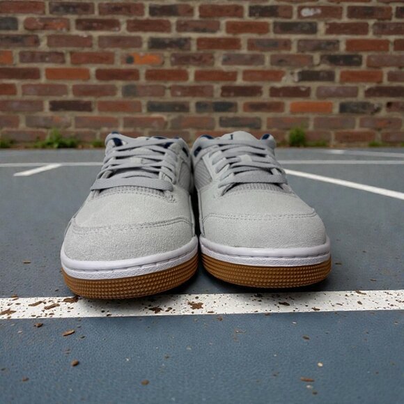 👟 Kids’ Air Jordan Flight Sneakers – Stylish & Comfortable! 👟 - Picture 3 of 5